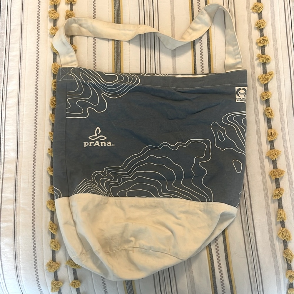 Prana reusable shopping bag / tote GUC